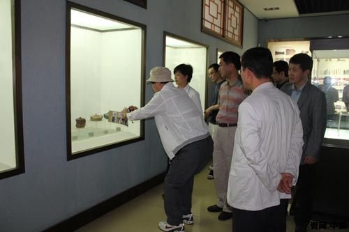 50余位韩国陶艺家赴宜交流陶器创作