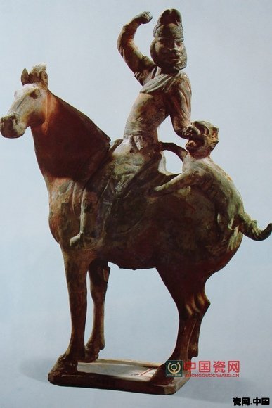 國立故宮博物院National Palace Museum - 常設展特搜-【唐三彩馬球仕女俑】(陳列室：207) Permanent  Exhibit-【Pottery figure of ladies playing polo game in sancai tri-color  glaze】(Gallery: 207) Height: 35.5 cm Length: 33.2 cm Width: 12 cm, Tang  Dynasty (