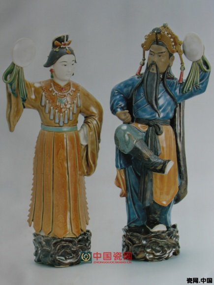 骨董*珍藏*古陶瓷器*石灣窯*彩繪*手工細彫*獅子一對*鎮宅辟邪