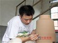 踏实肯干的龙泉青瓷大师徐凌