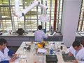 成都博物院：与文物为伴的文物修复师
